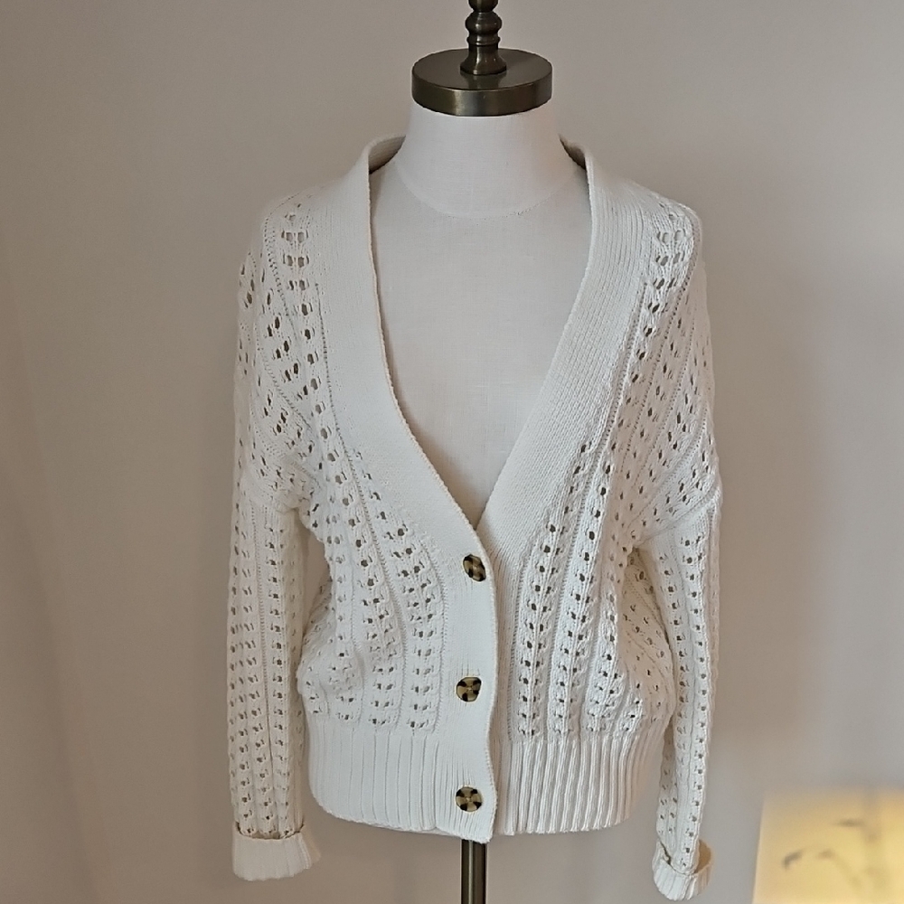 Women's GAP  White Knit Cardigan Sweater